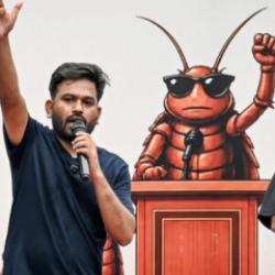 Modi'nin se&ccedil;men operasyonuna Z kuşağı engeli! 'Hamam B&ouml;ceği' liderlerine şartlı tahliye