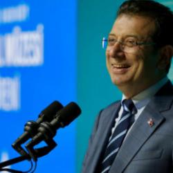 Sanki birileri kulağına bir şeyler fısıldamış: Ekrem İmamoğlu hakkında &ccedil;arpıcı kulis