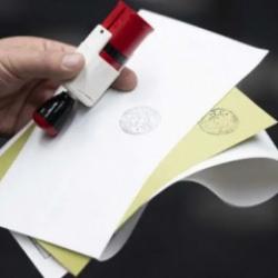 Son se&ccedil;im anketine g&ouml;re zirvede fark derinleşiyor: Partilerin g&uuml;ncel oy oranları