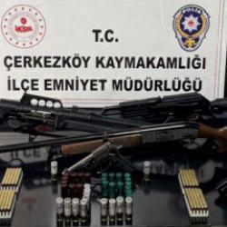 Tekirdağ'da silah operasyonunda 10 g&ouml;zaltı