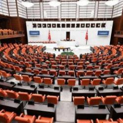 T&uuml;rk Kızılay Kanunu Teklifi&rsquo;nin ilk 3 maddesi kabul edildi