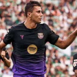 Yamal'a kafa attı kırmızı g&ouml;rd&uuml;! 5 goll&uuml; ma&ccedil;ta Bar&ccedil;a farklı kazandı