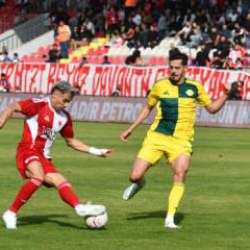 1. Lig'de muhteşem kapışma! 2-0 geriye d&uuml;ş&uuml;p 90+2'de kazandılar
