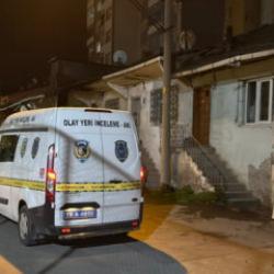 Karab&uuml;k'te kıskan&ccedil;lık tartışması kanlı bitti! Kız arkadaşı tarafından bı&ccedil;aklandı