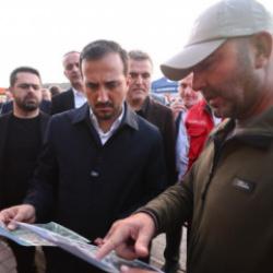 AK Parti İstanbul İl Başkanı &Ouml;zdemir, Şile'de selden etkilenen vatandaşları ziyaret etti