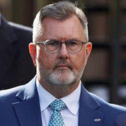 Kuzey İrlandalı siyaset&ccedil;i Jeffrey Donaldson hakkında tecav&uuml;z su&ccedil;lamasıyla soruşturma