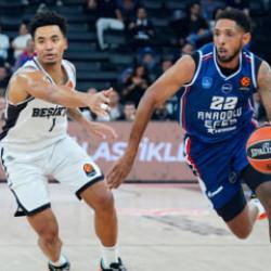 EuroLeague'deki T&uuml;rk derbisinde Anadolu Efes, Beşiktaş'ı devirdi