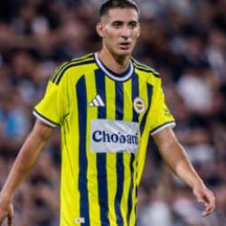 Fenerbah&ccedil;e'de derbi &ouml;ncesi Mert M&uuml;ld&uuml;r gelişmesi!