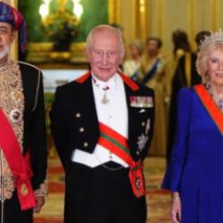İngiltere Kralı 3. Charles hadis okudu