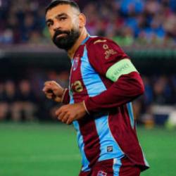 İsko&ccedil;lar, Salah şova kayıtsız kalamadı! &Ouml;vg&uuml; yağmuruna tuttular