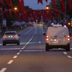 İstanbul'da bazı cadde ve yollar trafiğe kapatıldı