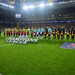 Kadık&ouml;y'de trib&uuml;nler ayaklandı! İstifa tezah&uuml;ratları y&uuml;kseldi