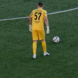 Kaleci 23 metreden frikik gol&uuml; attı! 87'de galibiyeti getirdi