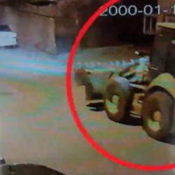 Konya&rsquo;da tarihi eser hırsızlığı:  Roma d&ouml;nemine ait kaideyi kep&ccedil;eyle g&ouml;t&uuml;rd&uuml;ler