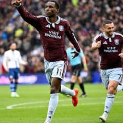Manchester City'nin &ccedil;ılgın serisini Aston Villa bitirdi!