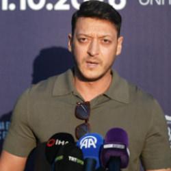 Mesut &Ouml;zil, FIFA'ya seslendi: Herkese eşit davranın!