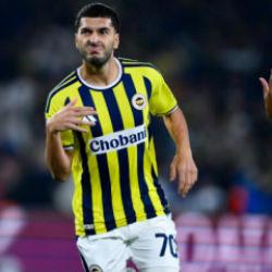 Oğuz Aydın Fenerbah&ccedil;e tarihine ge&ccedil;ti! Zirveye yerleşti