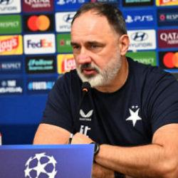 Slavia Prag'ın hocasından Kadık&ouml;y s&ouml;zleri: Birbirimizi duyamadık
