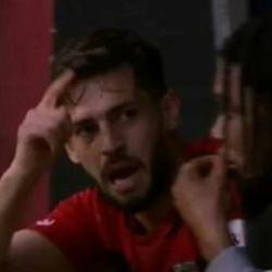S&uuml;per Lig'de şaşırtan değişiklik! 13 dakika oynadı, hocasına tepki g&ouml;sterdi