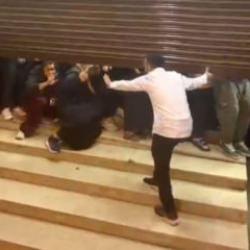 Tekirdağ'da indirim izdihamı: Y&uuml;zlerce kişi mağazaya akın etti