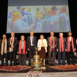 T&uuml;rk d&uuml;nyası ozanları Gaziantep'te buluştu