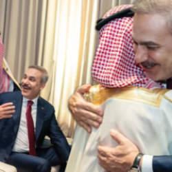 Suudi bakandan, Hakan Fidan'a s&uuml;rpriz! G20 toplantısına damga vuran anlar