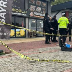 Gebze&rsquo;de emlak&ccedil;ıda silahlı kavga: &Ouml;l&uuml; ve yaralı var