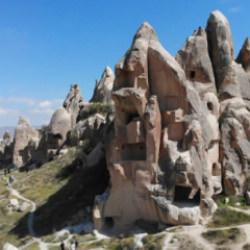 Kapadokya&rsquo;da d&uuml;şen kaya par&ccedil;asının &ouml;nceki hali: Havadan g&ouml;r&uuml;nt&uuml;lendi