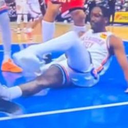 NBA'de galibiyetin &ouml;n&uuml;ne ge&ccedil;en sakatlık! Arkadaşları g&ouml;zyaşlarına boğuldu