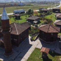 Odundan cami, yakılmak i&ccedil;in fırıncıya satılacaktı! İşte ibretlik hik&acirc;yesi...