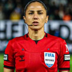 S&uuml;per Lig'de de d&uuml;d&uuml;k &ccedil;alan FIFA kokartlı hakeme Taylor'dan olay ceza: Amat&ouml;r ma&ccedil; y&ouml;netti