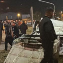 Van'da TIR ile otomobil &ccedil;arpıştı: 1 &ouml;l&uuml;, 4 yaralı