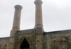 Çifte Minareli Medrese'de 64 yeni Allah lafzı