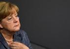 Merkel'den 'uçuşa yasak bölge'ye ret