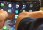 Apple'ın yeni tableti iPad Air 2 de büküldü