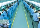iPhone'un fabrikasında 2 bin kişi birbirine girdi
