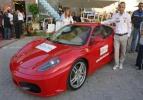 AVM'lerin yeni reklam oyuncağı Ferrari!