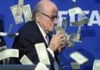 Blatter görevi bırakıyor mu? Açıkladı