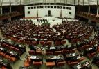 Sırbistan meclisinde Srebrenitsa çıkışı
