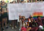 LGBT y&uuml;r&uuml;y&uuml;ş&uuml;nde 3 aylara hakaret pankartı