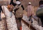 Göçmenlere tren çarptı: 14 ölü