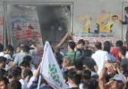 HDP mitinginde patlama! 3 &ouml;l&uuml;, 100 yaralı