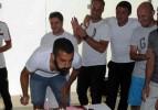 Önce idman, sonra doğum günü kutlaması