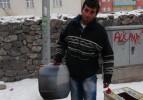 Pekmezi ısıtıp ısıtıp sattı