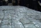 Sınırda 1 ton uyuşturucu ele geçirildi