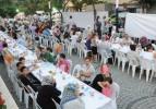 Sokak iftarı kervanına İnegöl'de katılıyor