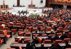 TBMM'de yemin krizi &ccedil;&ouml;z&uuml;ld&uuml;