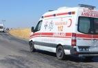 Terör örgütü yandaşları ambulans yağmaladı