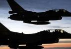 T&uuml;rk jetleri K.Irak'ta PKK'yı bombaladı