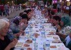 Türkler ve Rumlar iftarda buluştu